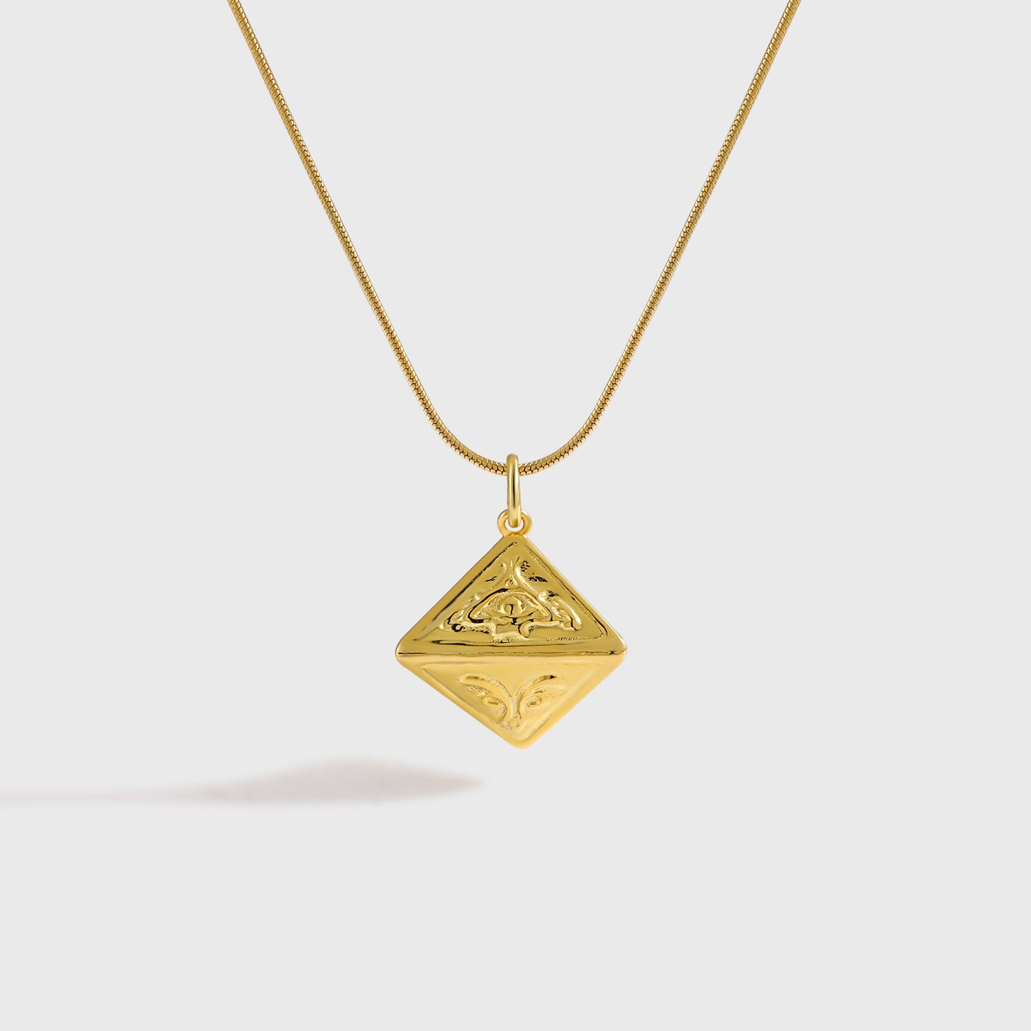 Pattern Triangular Necklace