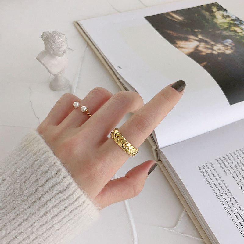 Holiday Twisted Two Shell Ring