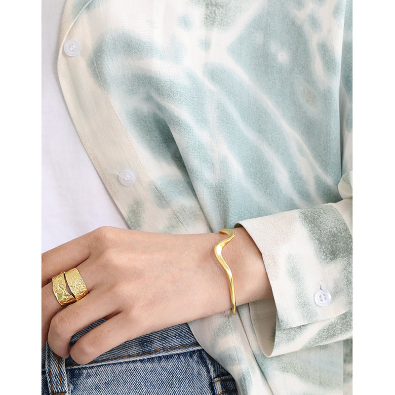 Simple Irregular Wave Bangle